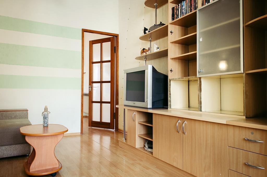 Hvylevogo Street Appartement Charkov Buitenkant foto